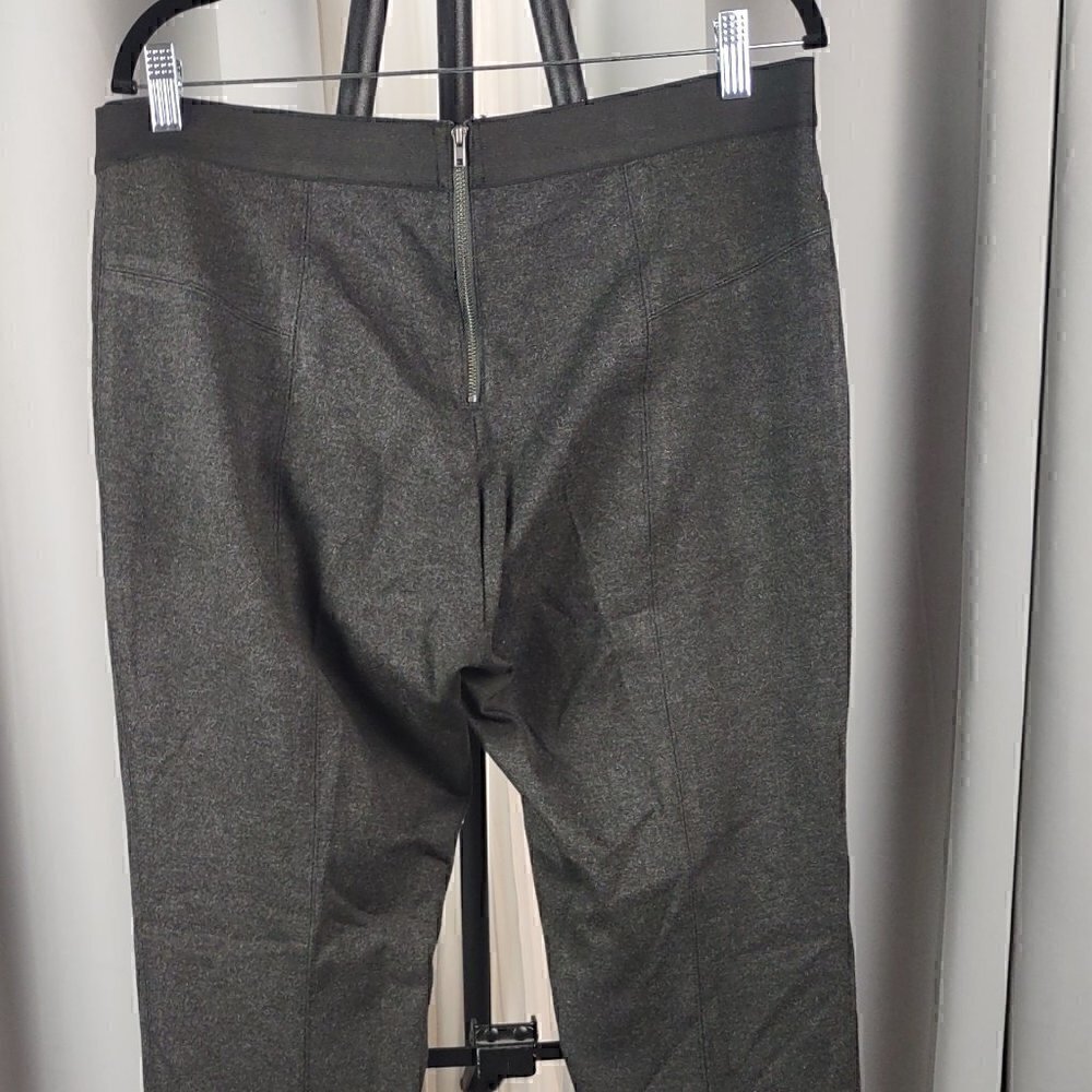 Gibson Latimer Women's Back Zip Gray Slacks Size Large - Picture 4 of 10